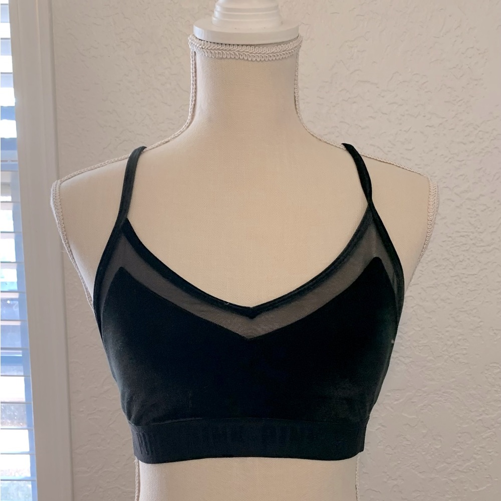 Black PINK sports bra